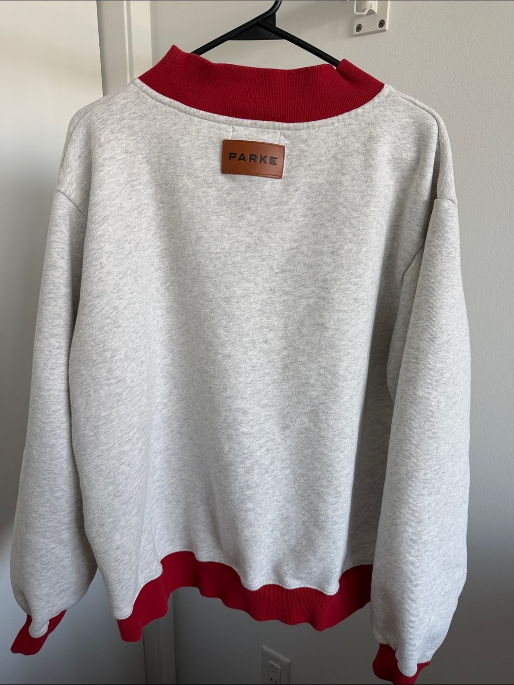 Parke Women's Mockneck l/xl Light Gray & Red pullover